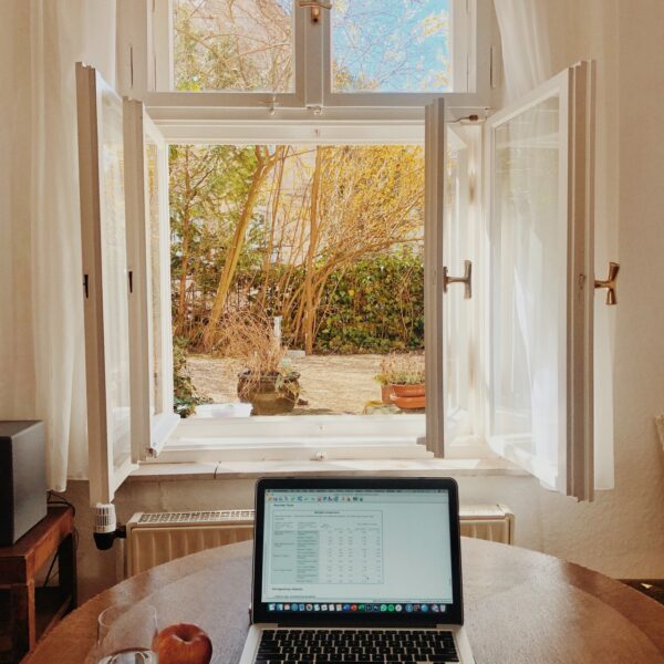 3 secrets to working from home